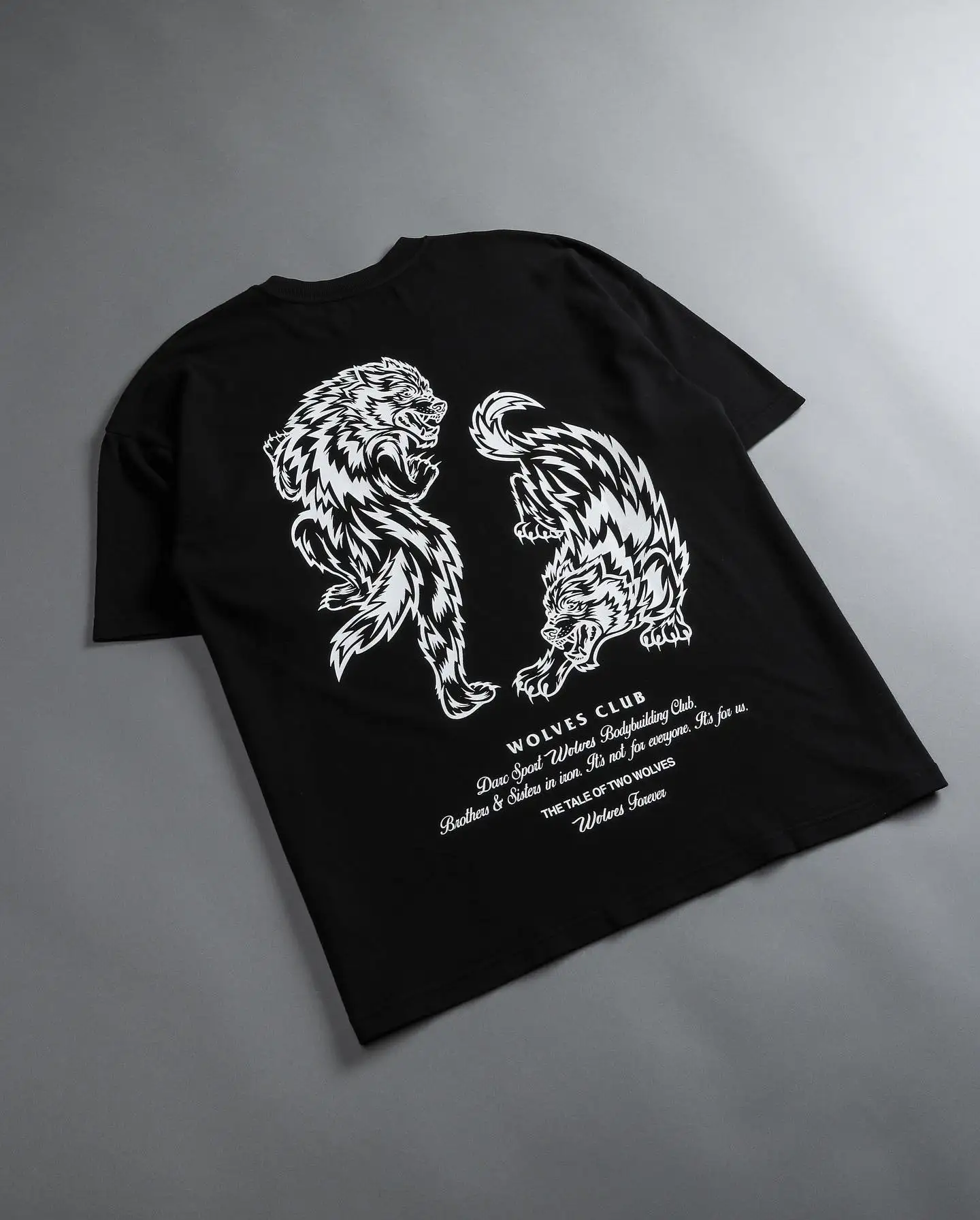 

Darc Oversized T-shirts The Tale of Two Wolves Series Bodybuilding Gym Workout 100% Cotton High Quality Darcsport Men T Shirts