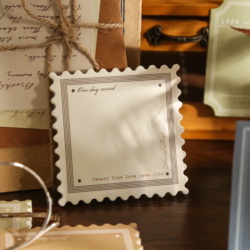 Рисунок 3 - бумажные принадлежности