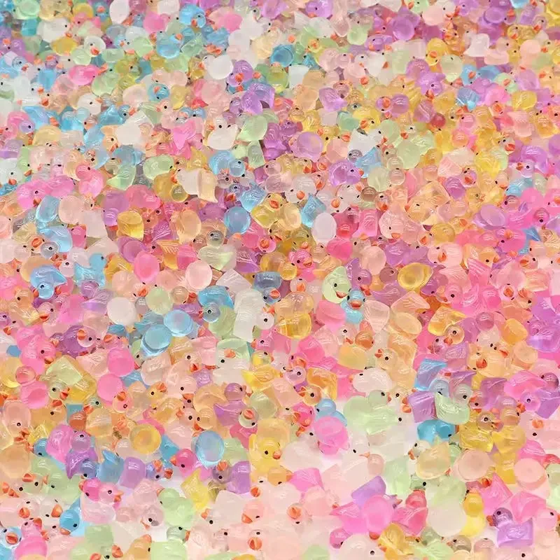 

Миниатюрные светящиеся утки из полимера