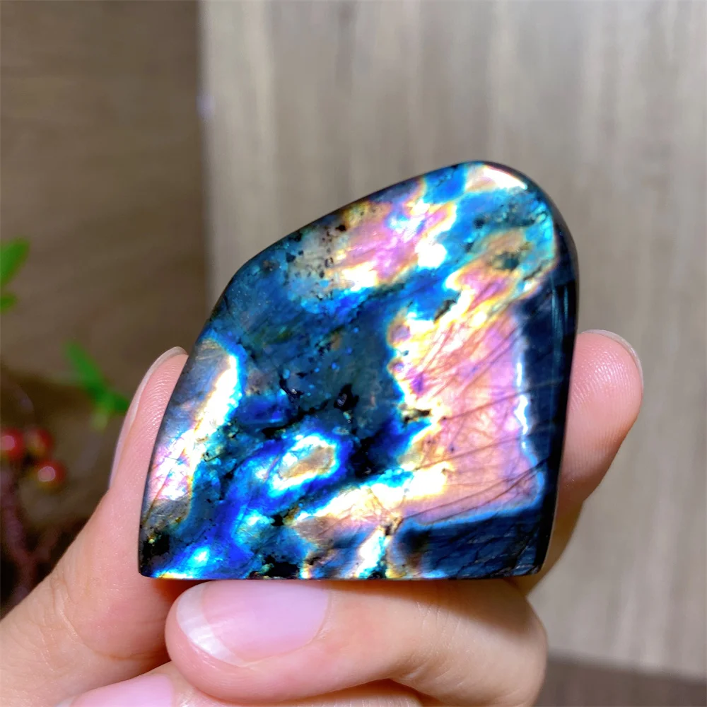 

Лабрадорит свободной формы