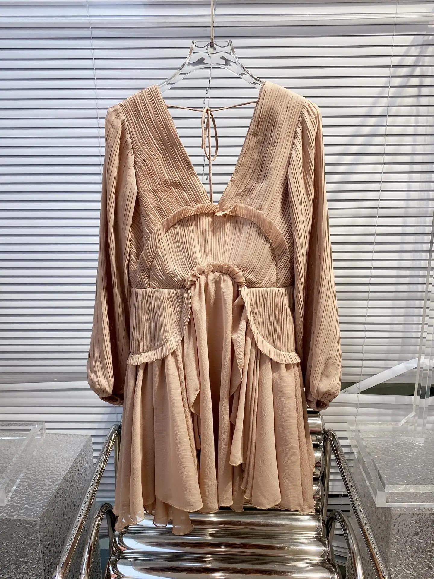 

Женское платье с V-образным вырезом, изящное приталенное платье, осень 2023