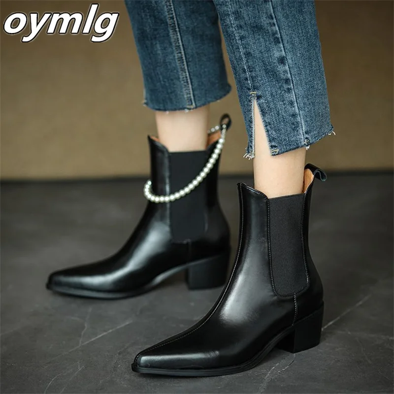 

Pointed toe thick heel fashion short boots women's popular autumn and winter new fashion boots chain middle heel boots