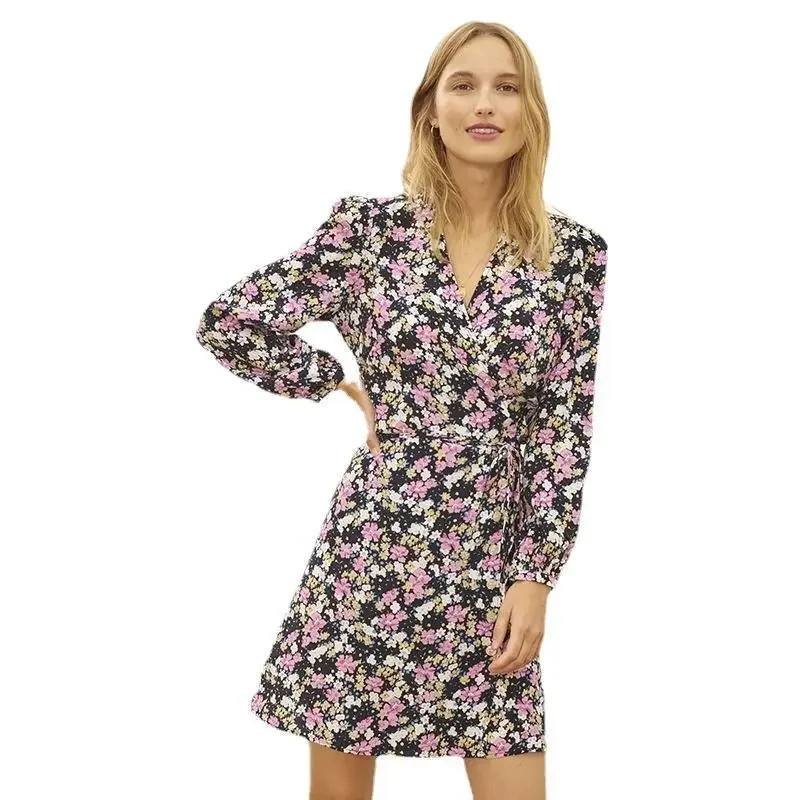 Винтажное платье трапециевидной формы с длинными рукавами и цветочным принтом