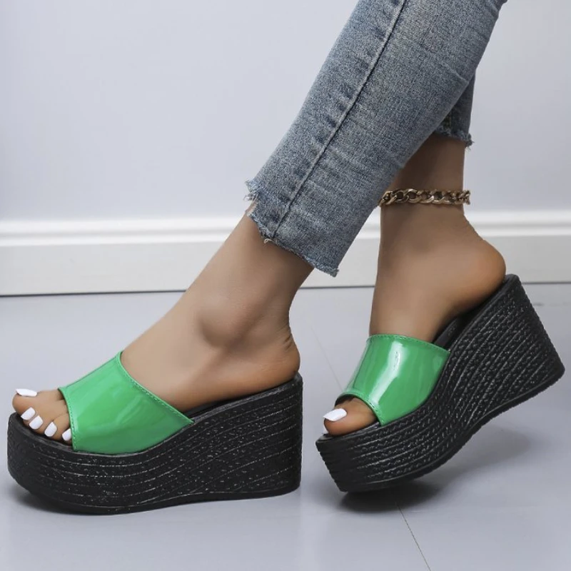 

Women Platform Wedges Slippers Summer Fashion Solid Colour Open Toe Sandals Round Head Anti-slip Beach Shoes Zapatos De Mujer