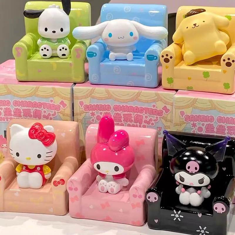 Sanrio семья сидет в серии ящиков для слепых кукол Hello Kitty Корица рулон дивана
