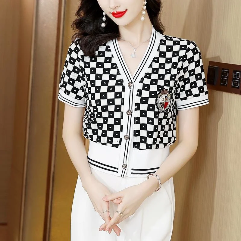 

#9329 Summer Plaid Knitted T Shirt Women V-neck Buttons Slim Office Short Knitted T Shirt Female Sexy Vintage Streetwear Tshirt