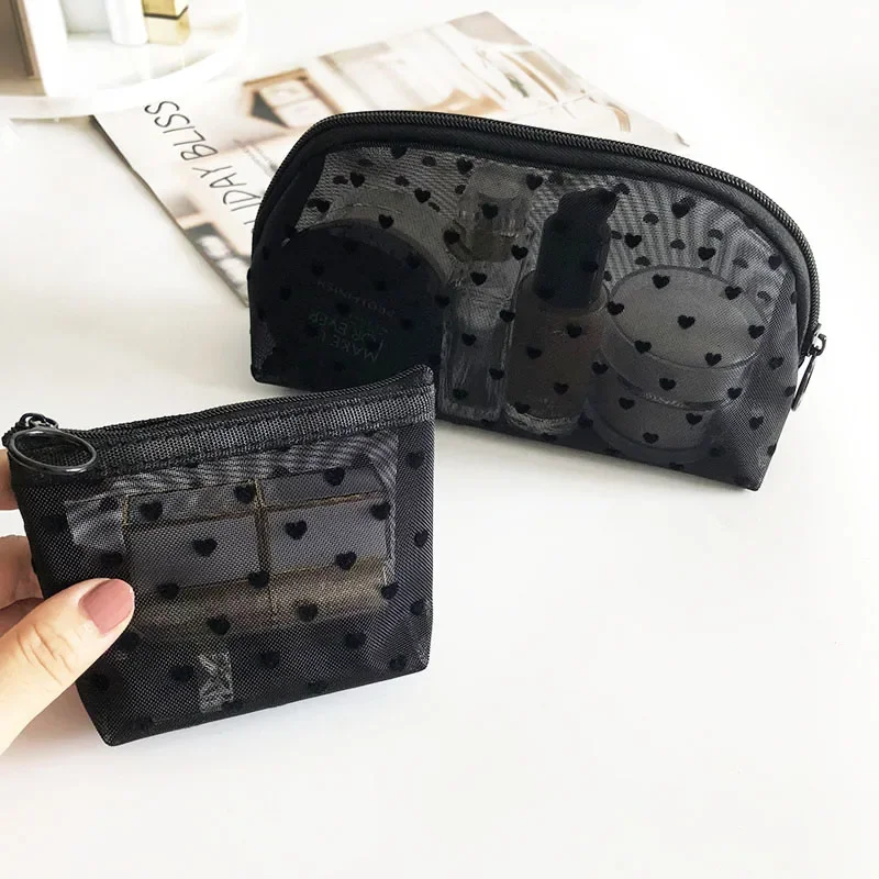 Neceser дорожная косметичка с черным сердцем модная сетчатая Маленькая женская для