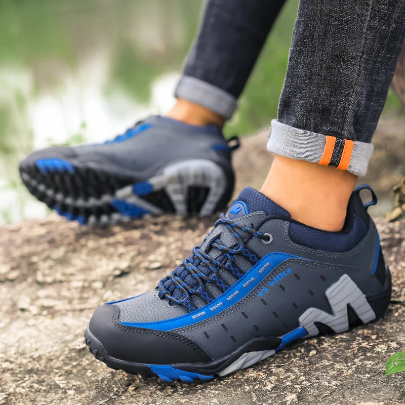 Sneakers  Men's Outdoor Hiking Shoes Breathable Anti-skid Rock Climbing Shoes Man High Quality Couple Trekking Trail Baskets