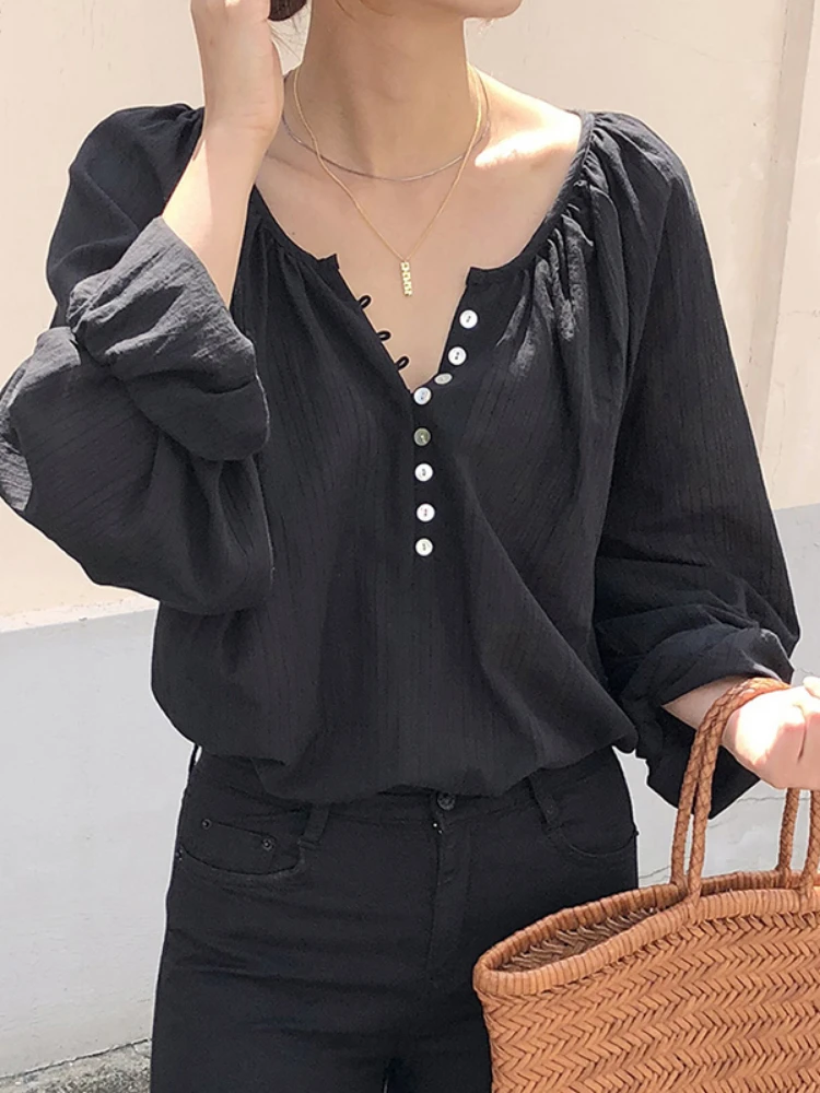 

Korea Japan Clothes Cute Tops Long Sleeve Casual Loose Blouse Solid Color White Black Single-Breasted Button Shirts Women Tops