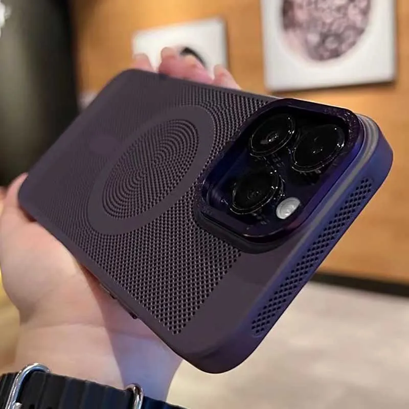 

Heat Dissipation Breathable Cooling Phone Case For iPhone 14 13 12 11 Pro Max 14 Plus 14Pro Max Magnetic Wireless Charging Cover