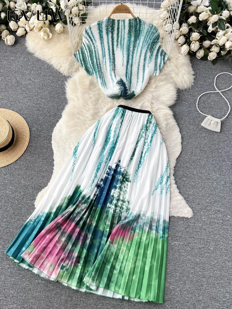 

GVUW Loose Two Piece Set Gradient High Waist Pleated Skirt Women Color Block Printed T-shirt Beautiful Party Sets 2023 Summer
