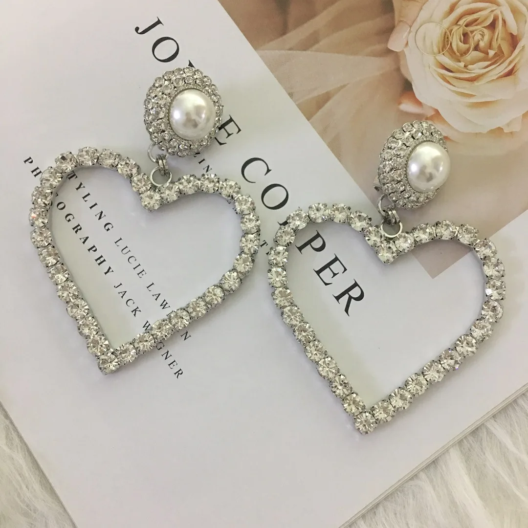 

To Reines Luxury Vintage Exaggerated Heart Crystal Pearl Ear Clip Earrings For Women Fashion Pendientes Accesorios Jewelry