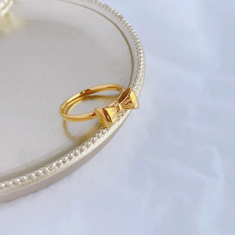 

Bow Ring Simple Design Bowknot Shaped Gold Color Ring for Women All Match Personality Round Sweet Rings Wedding Jewelry