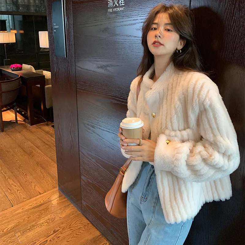 2022 Autumn Winter New Cashmere Women's Coat Short Fashion Warm Coat Lamb Fur