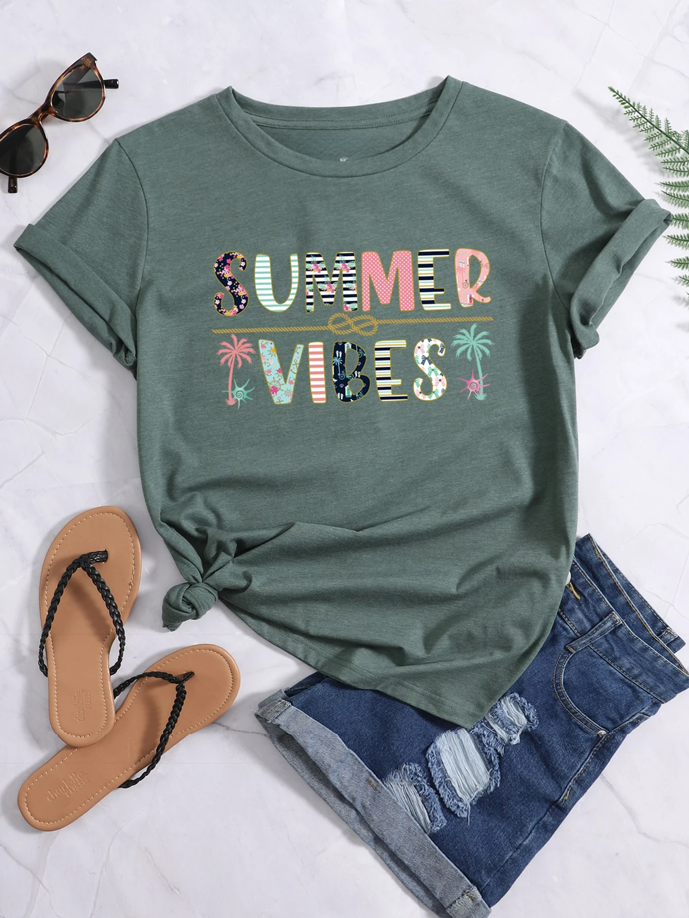 

topsLetter And Tropical Print Tee