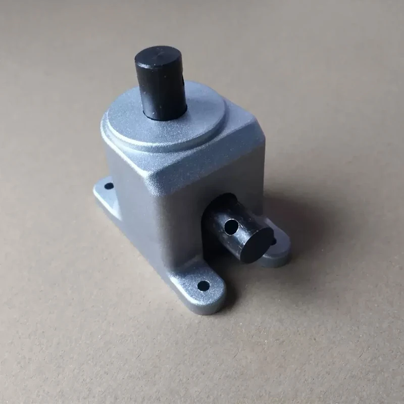 Прямоугольный реверсивный редуктор маленький рулевой механизм 15 мм вал 90