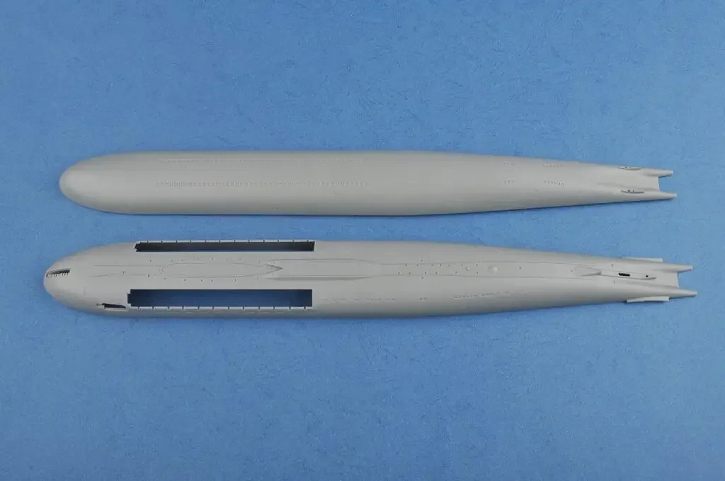 HobbyBoss 83521 Масштаб 1/350 комплект модели РОССИАНСКОГО ТЕМНО-СИНИЙ SSGN OSCAR II CLASS KURSK SUBMARINE