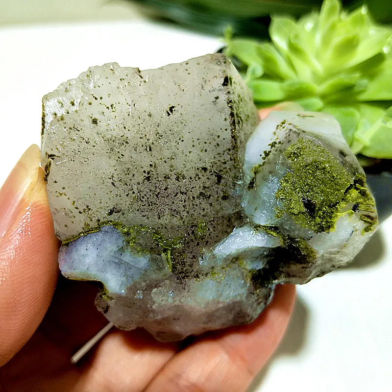 Эпидот, камень для медитации  EBET