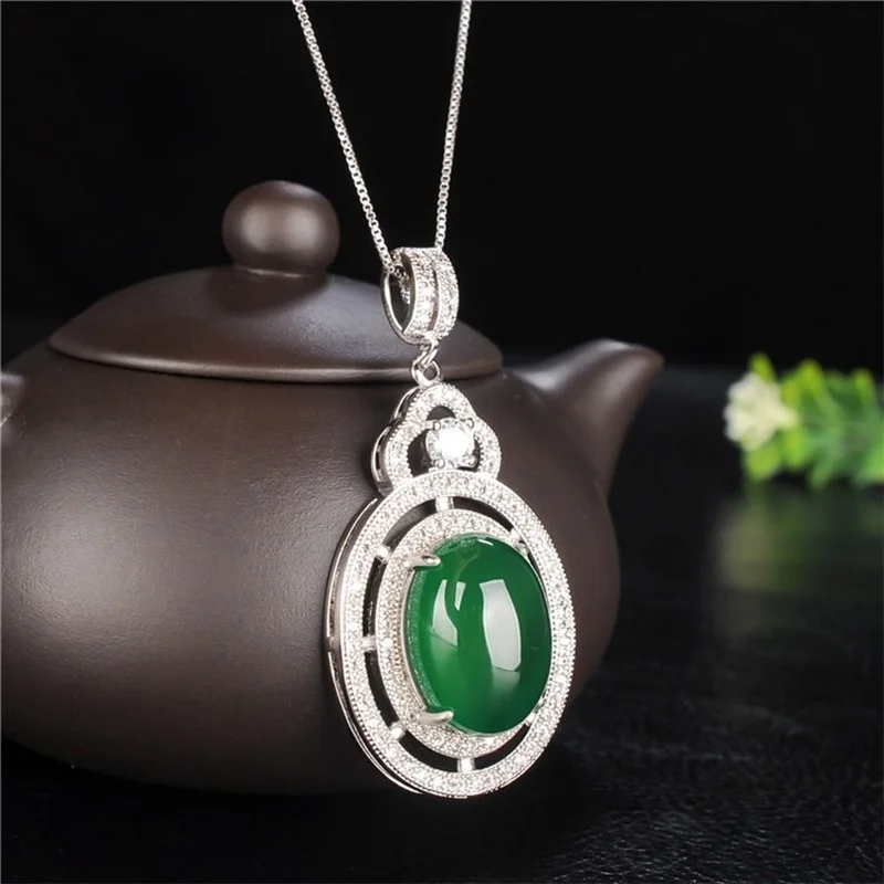 

Natural Green Chalcedony Hand-carved Water Drop Pendant Fashion Jewelry Men and Women Green Agate 925 Silver Inlaid Necklace