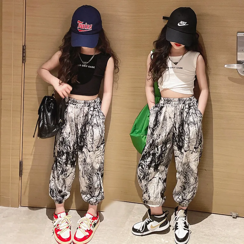 

Girls alphabet vest tie-dye ink painting trousers two-piece suit 2022 summer new style