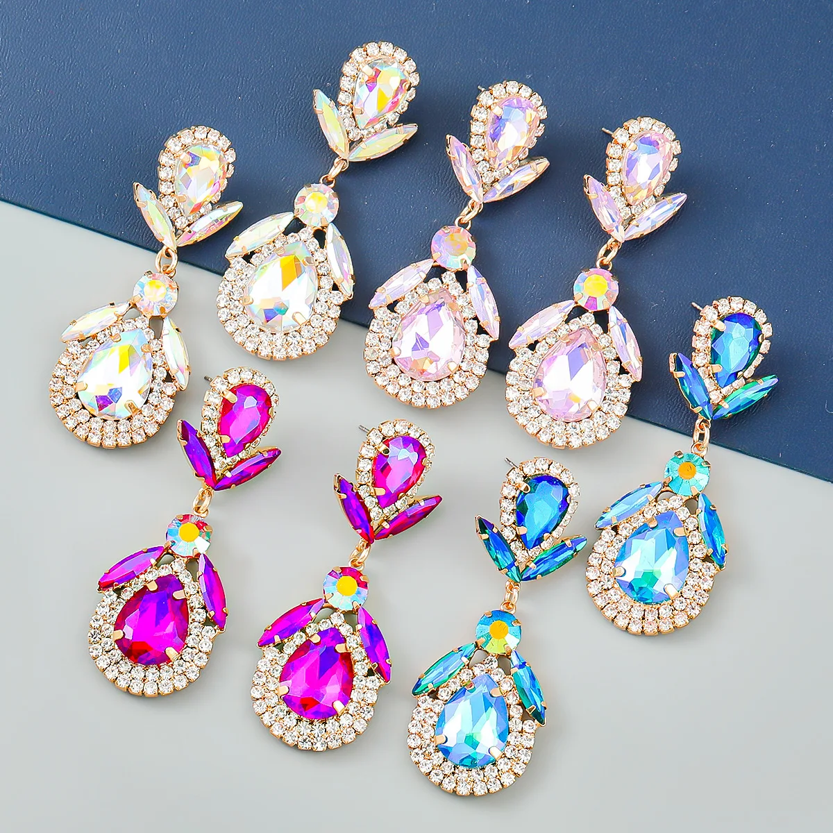 

Colorful Crystal Water Drop Pendant Earrings for Women High-quality Shiny Rhinestone Luxury Wedding Party Jewelry Accessories