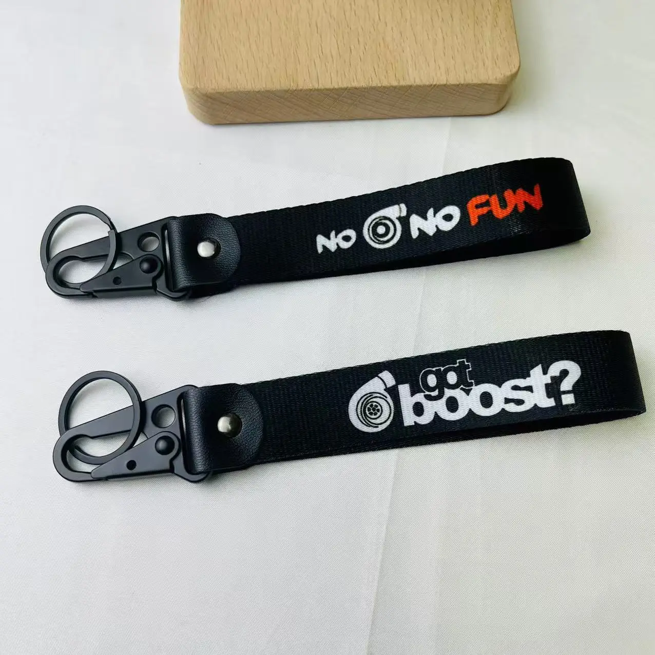 Автомобильный брелок с мультяшным турбинным принтом нейлоновый ремешок Trubo Got Boost