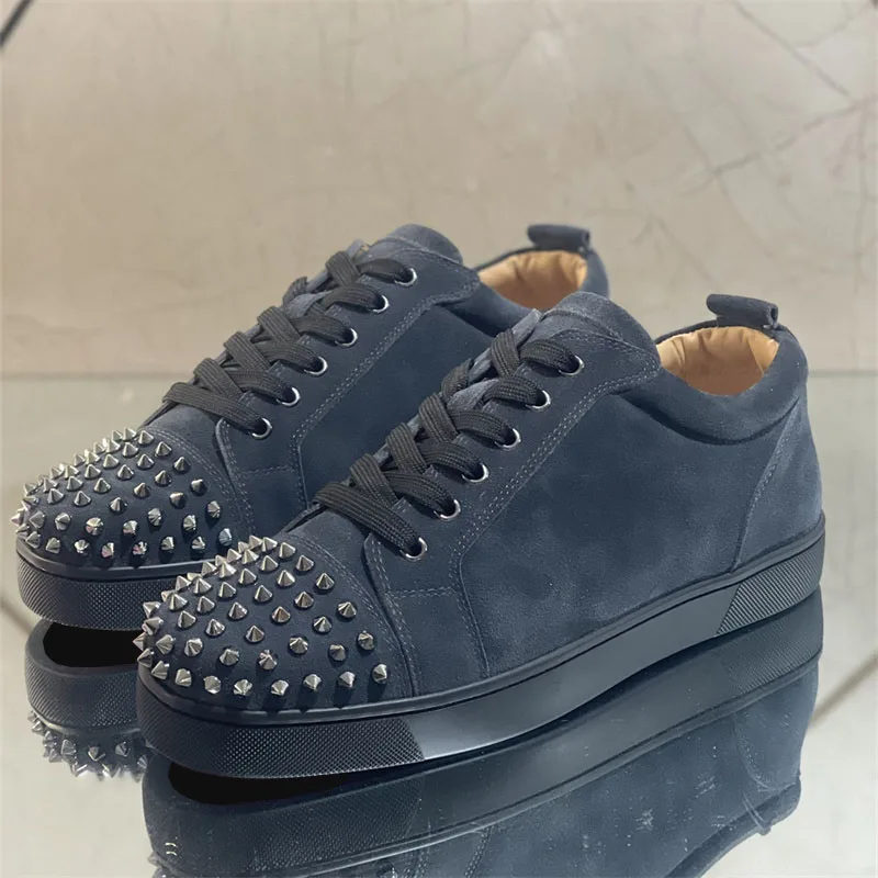 

Кроссовки мужские/женские с низким верхом, роскошные дизайнерские туфли с красной подошвой, с матовыми заклепками, повседневные лоферы на плоской подошве, брендовые, для вождения