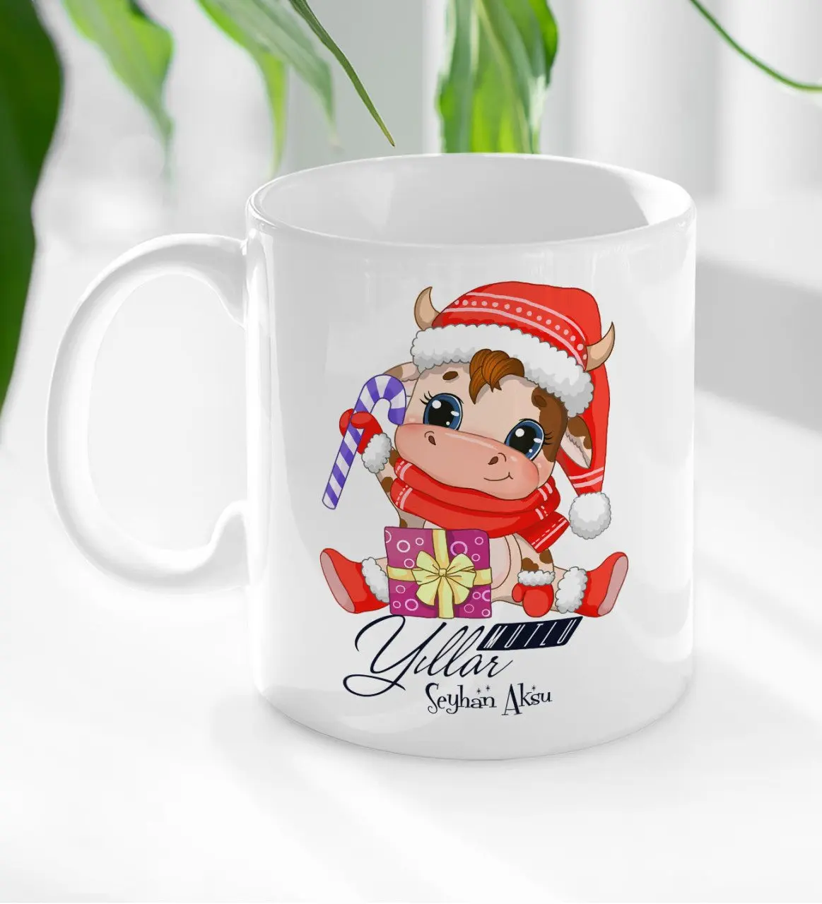 

Персонализированная белая кружка в стиле "с днем рождения"