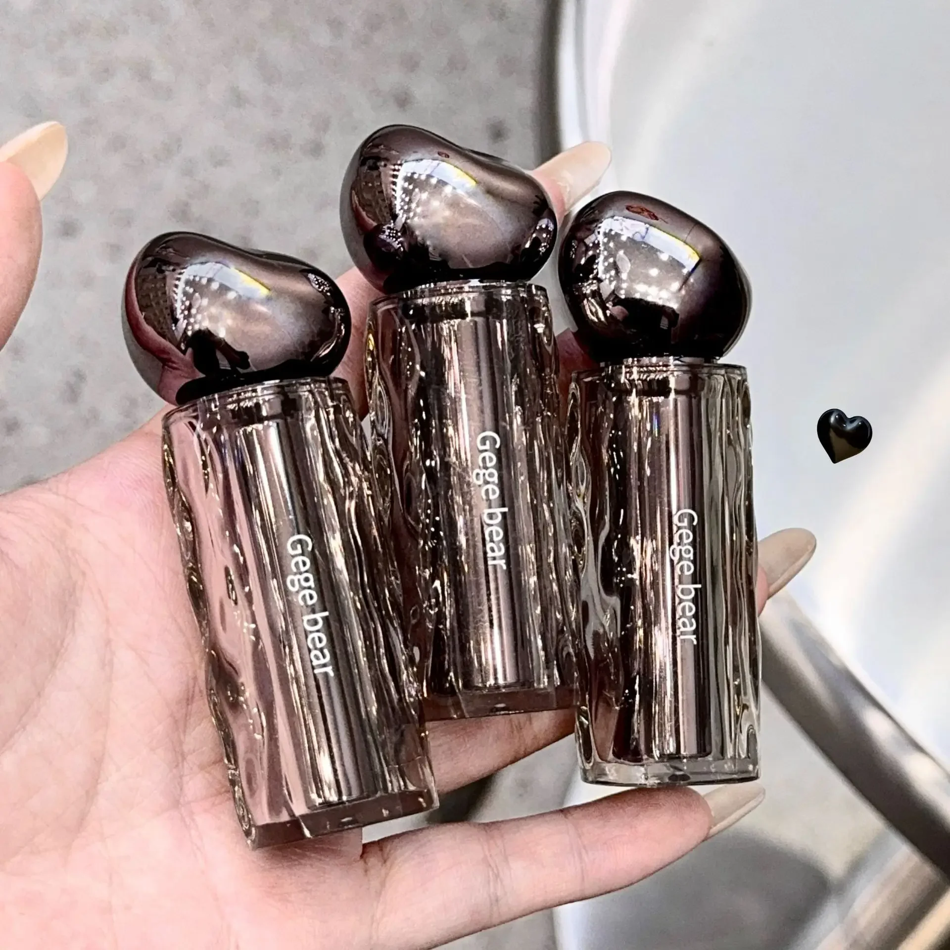 Gege bear Мягкий увлажняющий блеск для губ Увлажняющий однотонный белый чистый