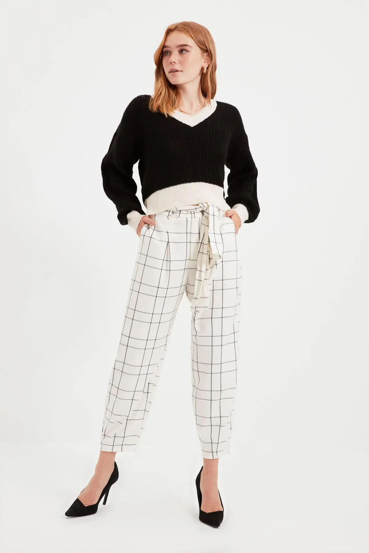 

Trendyol Color Blokl Crop V Neck Knitwear Sweater TWOAW22KZ0780