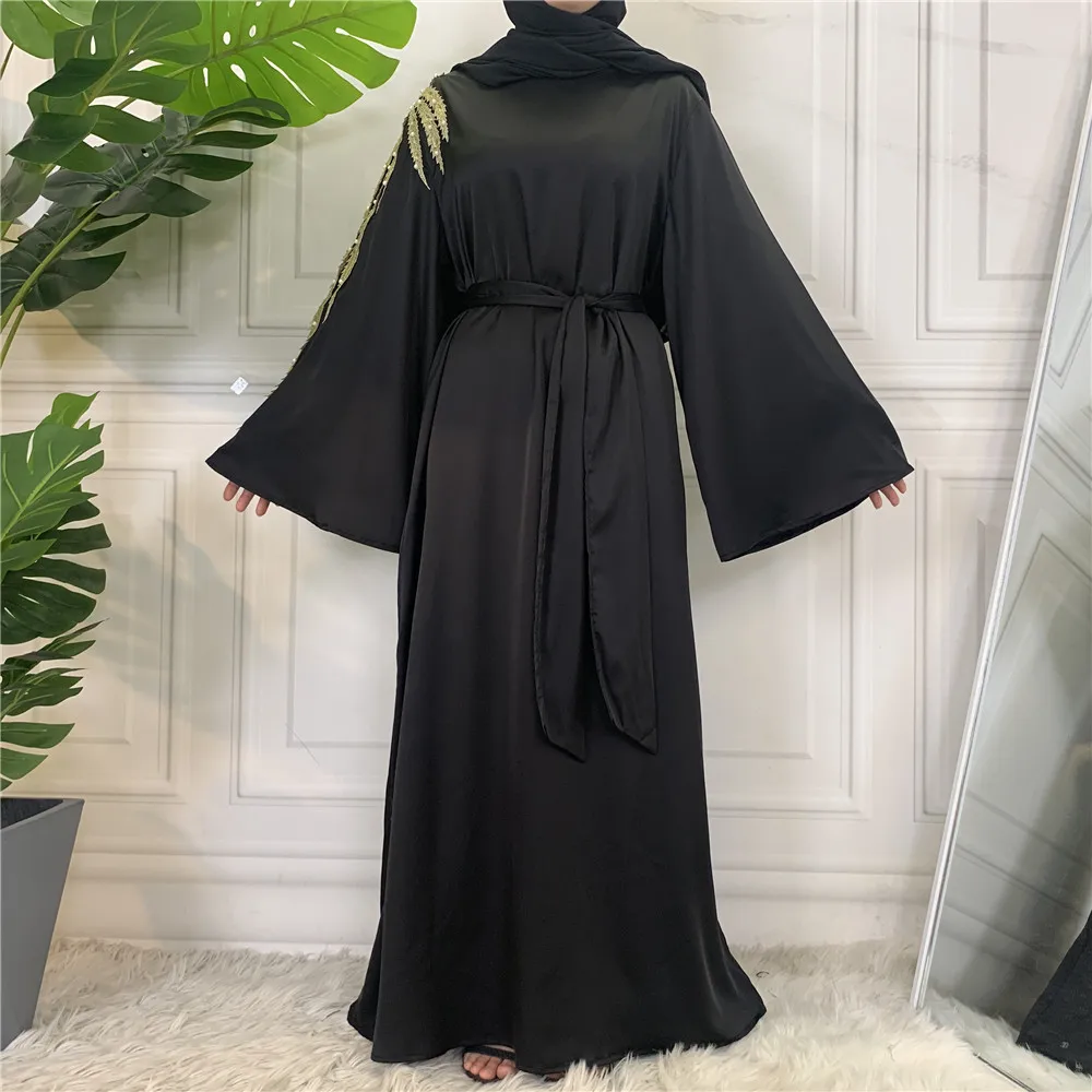 

Muslim Dress Women Fashion Bead Appliques Middle East Dubai Robe Dress Abayas For Women Turkish Belt Long Dresses