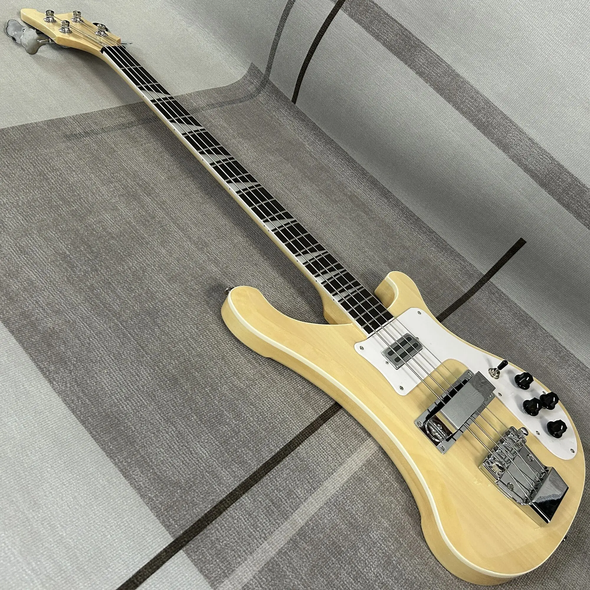 Rickecker 4003 электрическая бас-гитара корпус из липы цвет бурливуд подставка