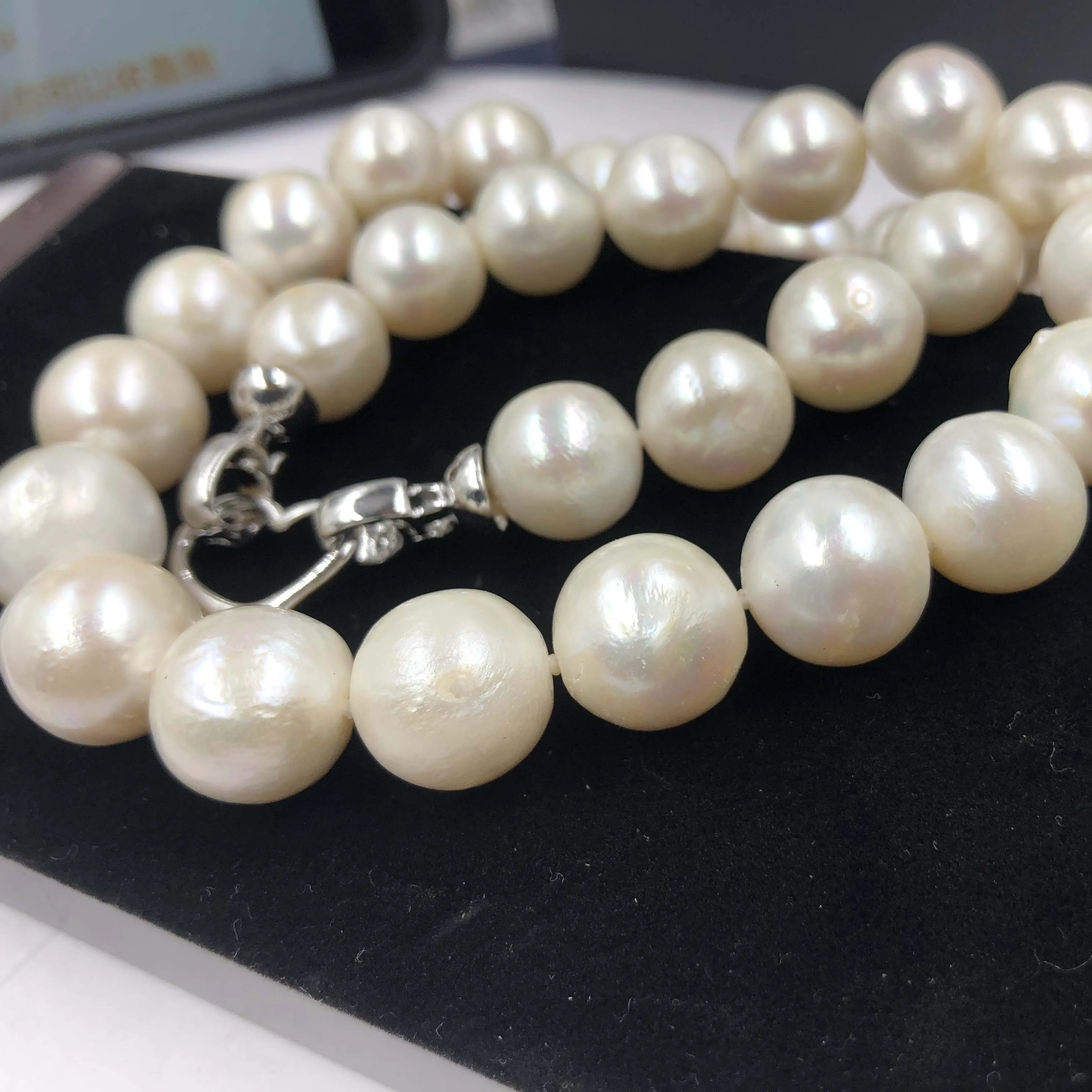 

[ELEISPL] Large12-14mm Natural Thick Skin White Furrow Freshwater Pearl Necklace #22010210