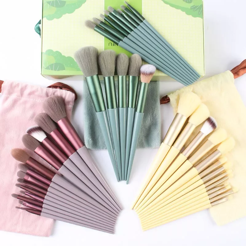 

Professional Makeup Brush Set Soft Fur Beauty Highlighter Powder Foundation Concealer Multifunctional Cosmetic Tool Makeup