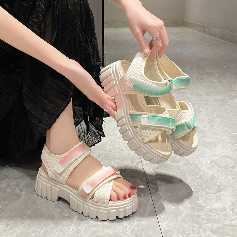 Women Thick Bottom Sandals 2023 Summer Soft Soled Platform Shoe Women Beach Shoes High Quality Roman Sandals Casual Mujer