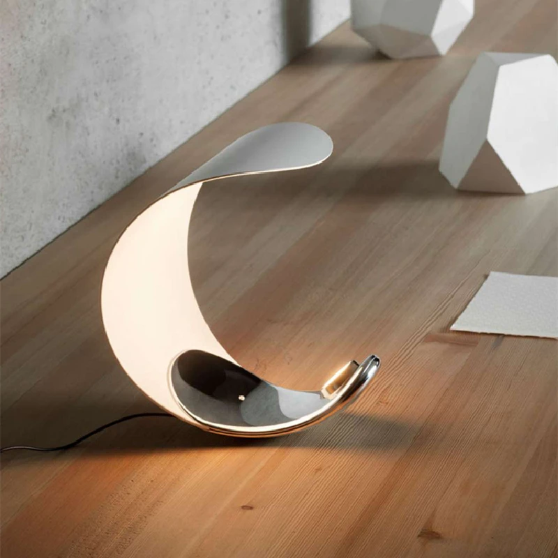

Italy Curl Table Lamp Designer Aluminum for Living Room Bedroom Study Desk Night Art Deco Led Bedside Replica Lighting Appliance