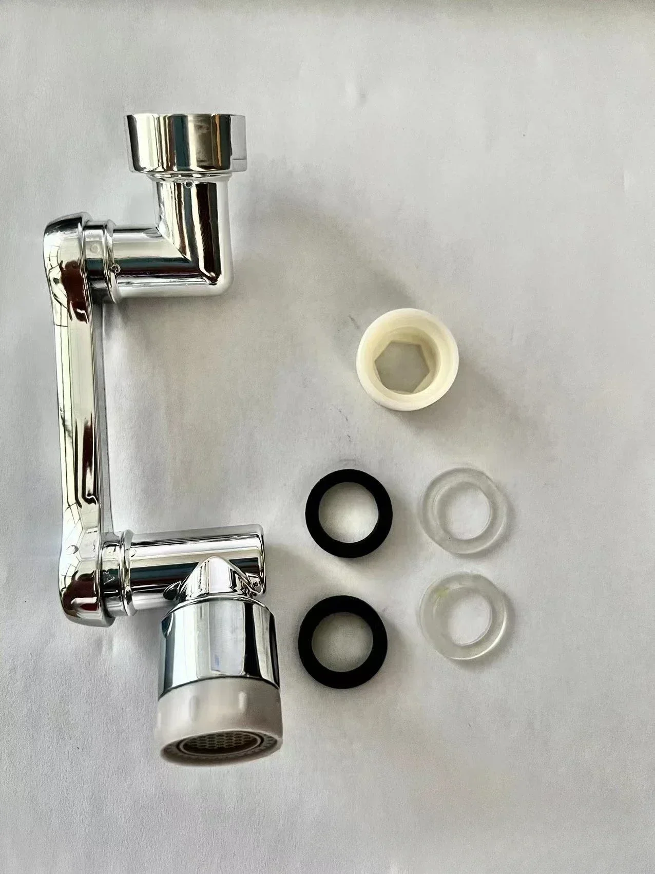 

Многофункциональная вращающаяся на 1080 ° головка распылителя для крана адаптер 22/24 мм расширитель для крана аэратор брызговик насадка для кухни