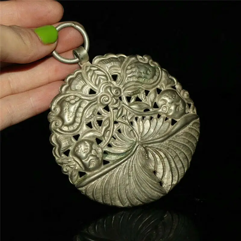 

Collect China Exquisite Miao Silver Silvering Carving Butterfly Pattern Pendant