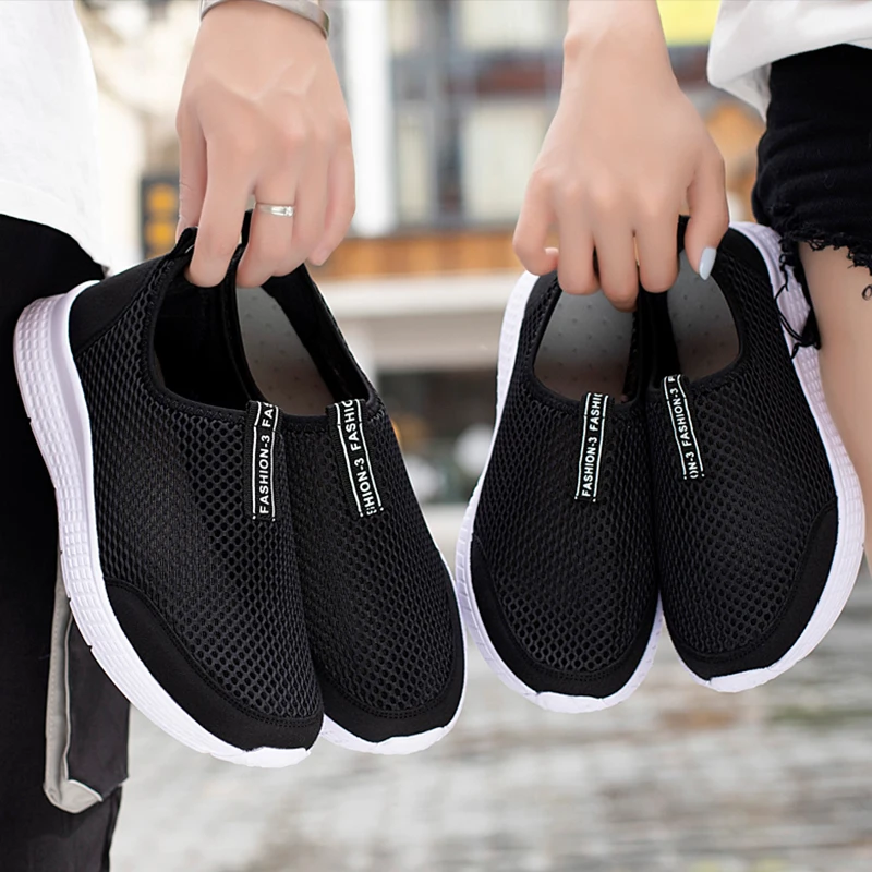 Breathable Couple Casual Shoes Lightweight Women Vulcanized Shoes Outdoor Non-slip Male Loafers Mesh Sneakers Large Size  2023