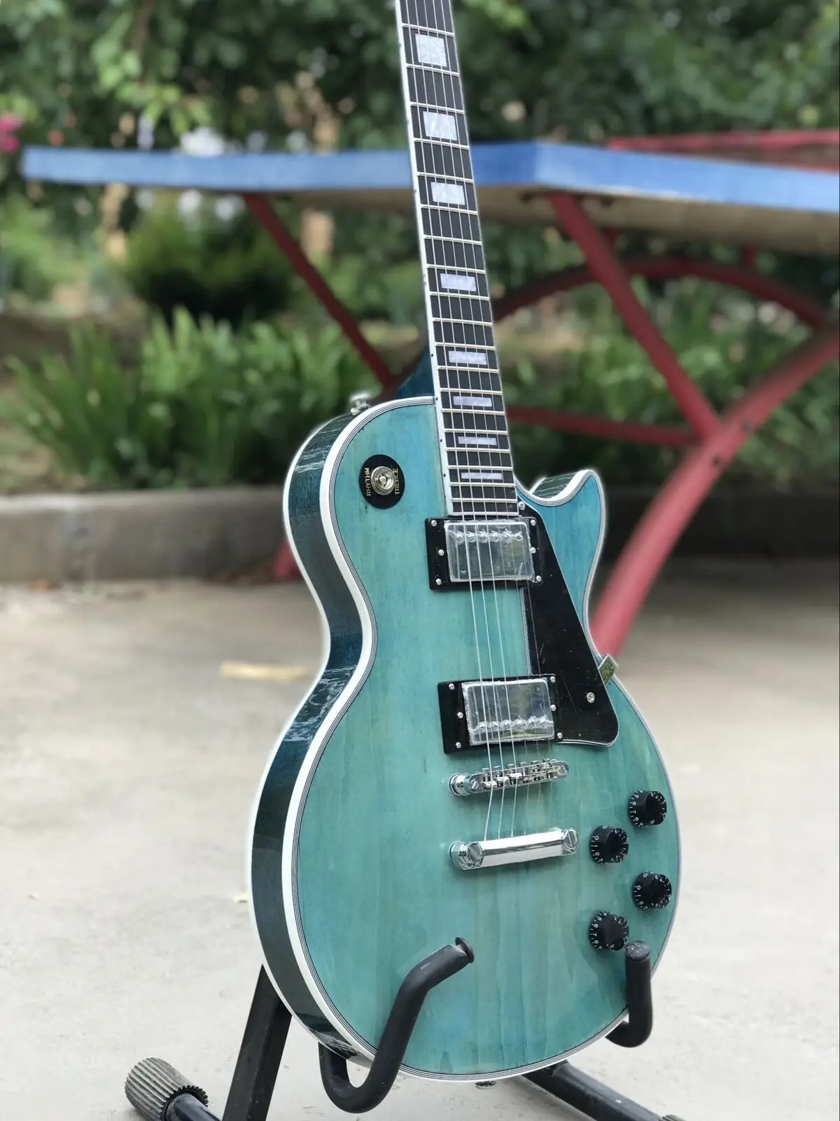

Factory Light Blue Electric Guitar and Professional Can Be Customized