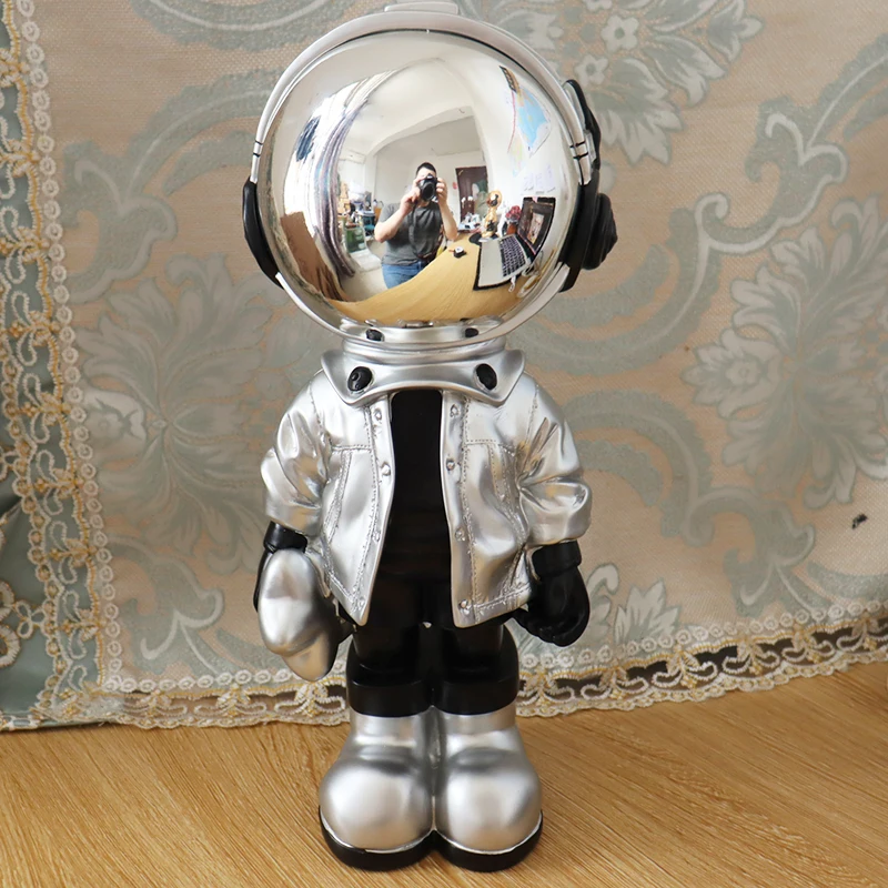 Nordic Home Decor Statue Cartoon Office Astronaut Figurine Livingroom Decorative Sculpture Modern Desk Art Craft Gifts