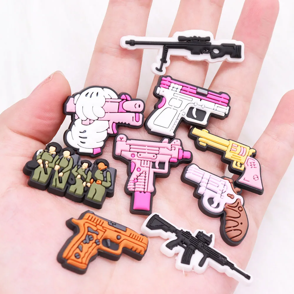 Hot Sales 1pcs Soldier Gun Shoes Accessories Man Garden Sandals Buckle Decorations Fit Croc Jibz Charm Party Gift