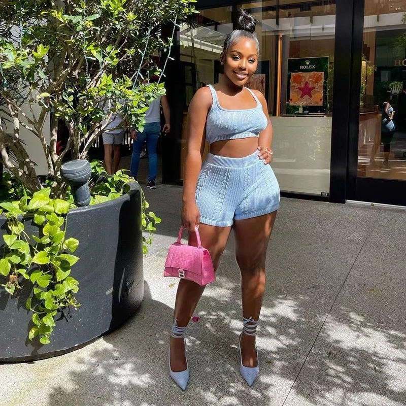 Комплект брюк Женский трикотажный из топа без рукавов и эластичных шортов