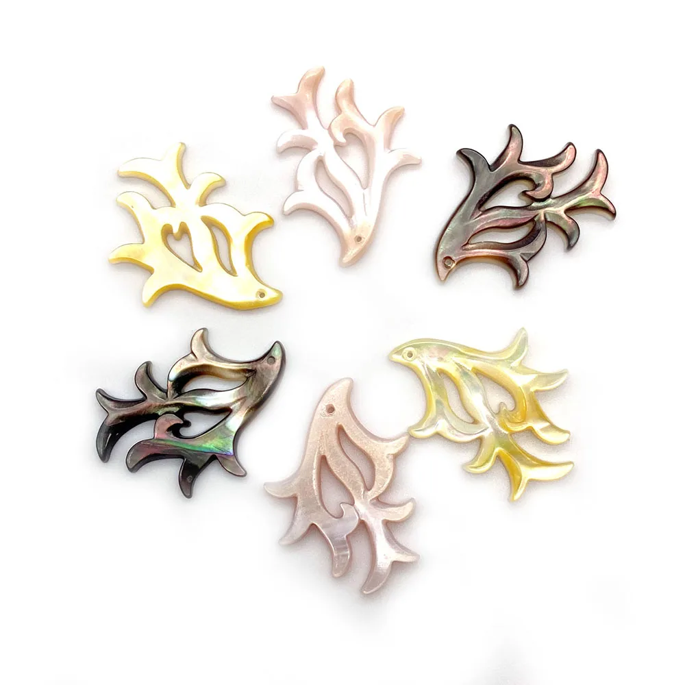 

1 Piece of Natural Seashell Fashion Pendant Decorated with Bird Shape 3 Colors DIY Self-made Bracelet Necklace Earrings 21x30mm