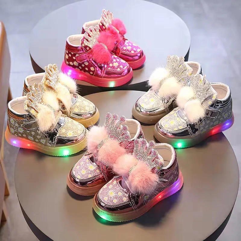 Hot Sales Elegant Beautiful Baby Casual Shoes Toddlers Cute LED Lighted Infant Tennis 5 Stars Boots Leisure Girls Sneakers