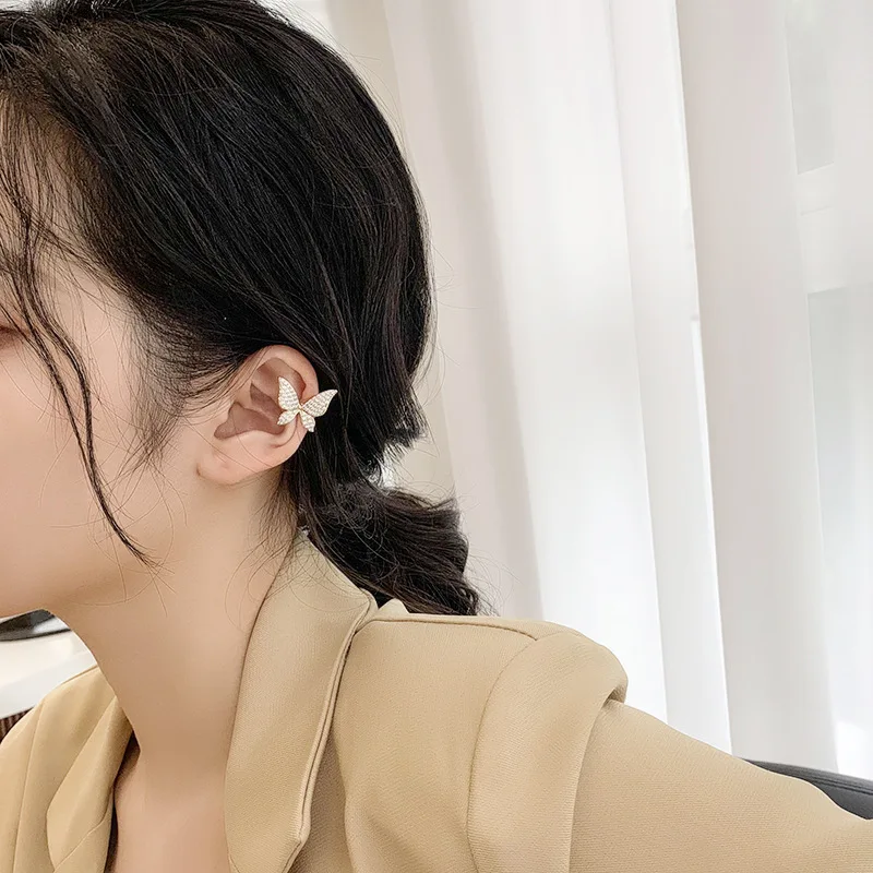 

2022 Новое поступление, классические женские серьги-клипсы в виде животных, простые циркониевые серьги-бабочки без отверстий, модные простые украшения