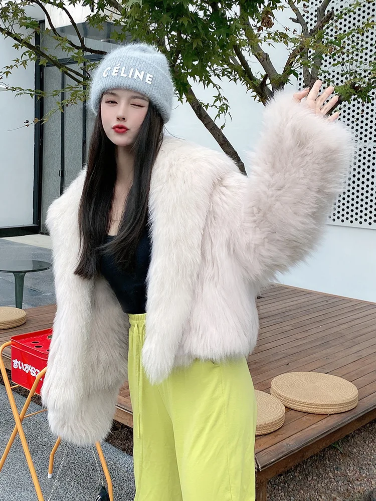 

The New Fox Fur Crypto Double-sided Braided Navy Collar Fur Coat Makes for A Lean, High-waisted Fashion Woman Faux Fur Coat