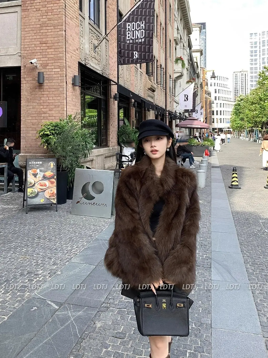 2024 новые зимние женские топы пальто роскошные теплые и толстые из искусственного