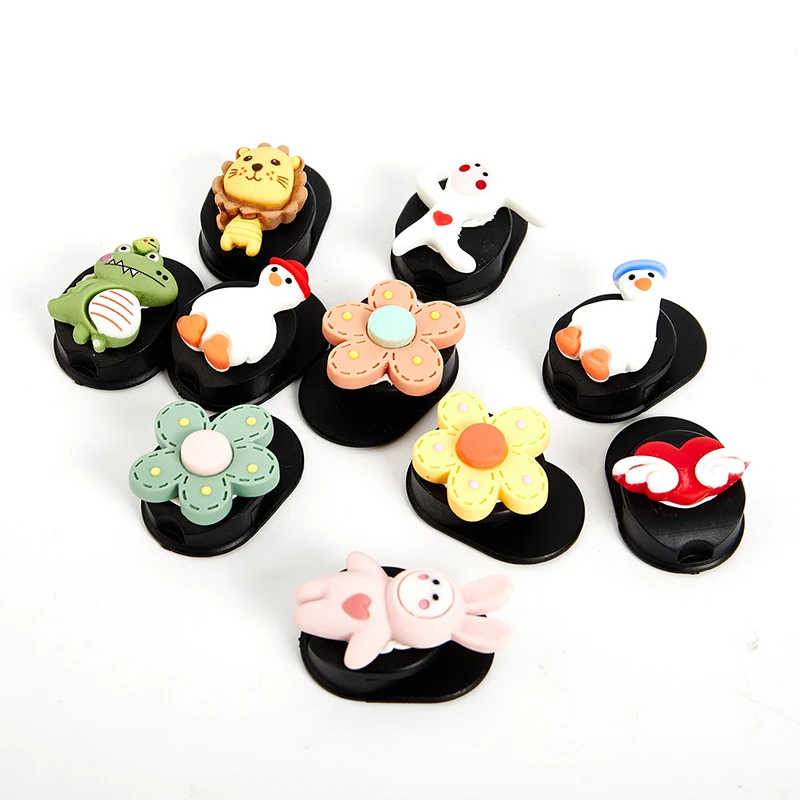 

2/3 PCs Car Cartoon Mini Hook Creative Cute Car Sticky Seat Back Hook Multifunctional Mini Hook Practical Hanging Ornaments