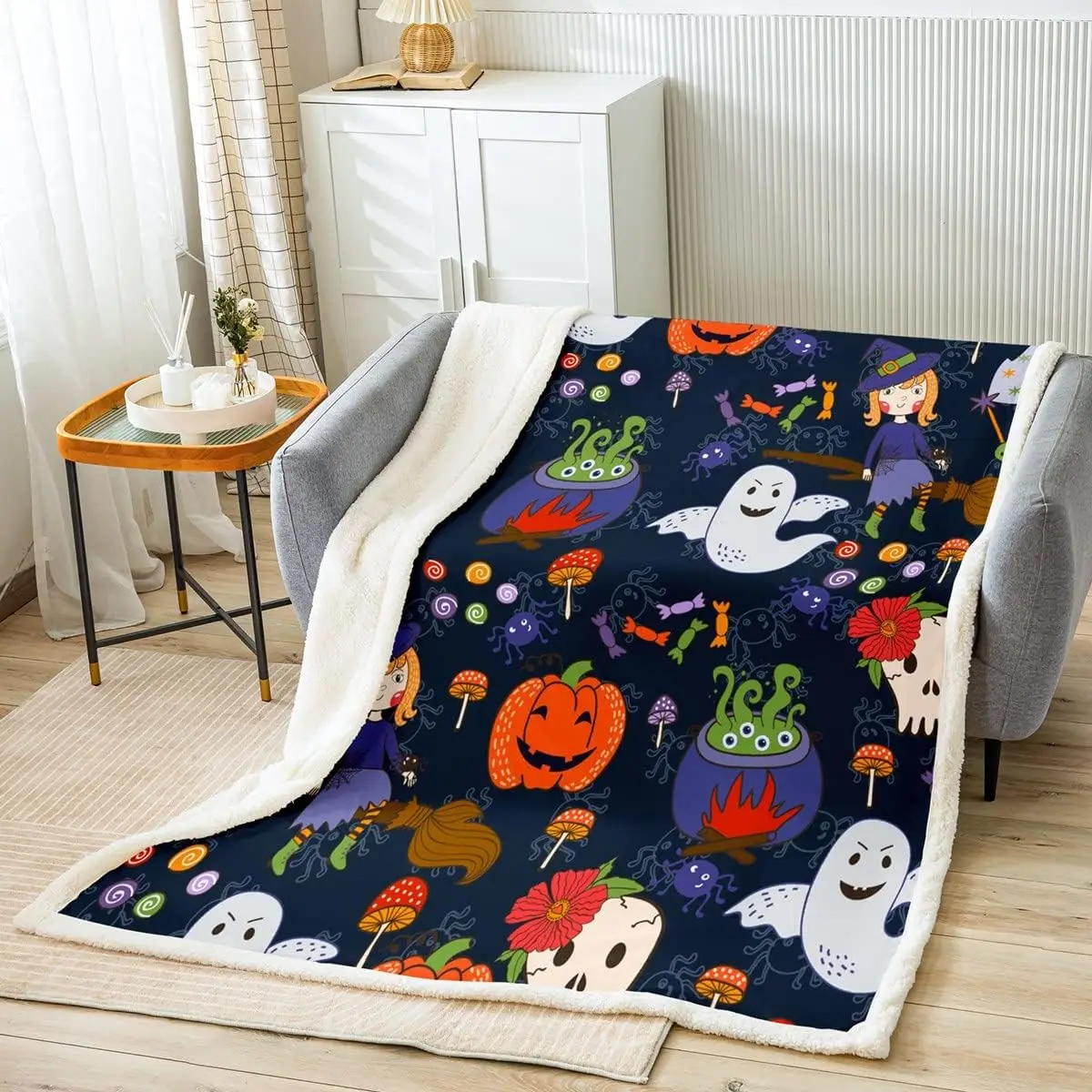 

Halloween Fleece Throw Blanket Cartoon Pumpkin Lantern Ghost Sherpa Blanket for Bed Sofa Couch Bedroom Trick or Treat